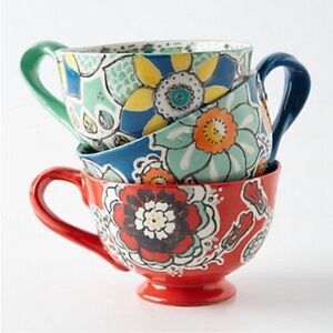 ANTROPOLOGIE ELKA AYAKA Twisted Handle Mug . AnthroLiving Red Floral Footed Mug